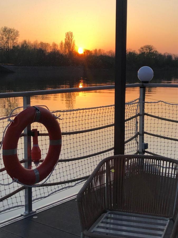 Seinehouse - Maison Flottante Vaux-Sur-Seine Екстериор снимка