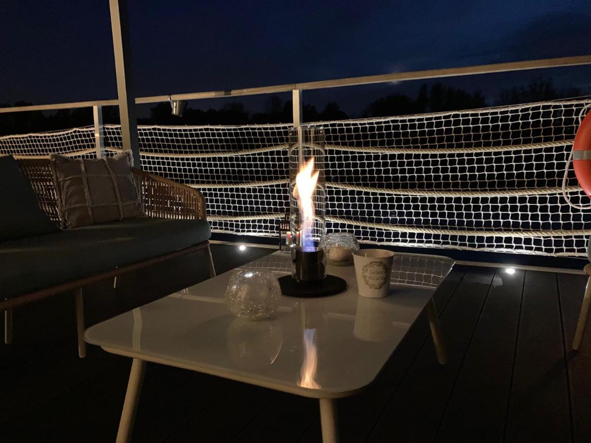 Seinehouse - Maison Flottante Vaux-Sur-Seine Екстериор снимка